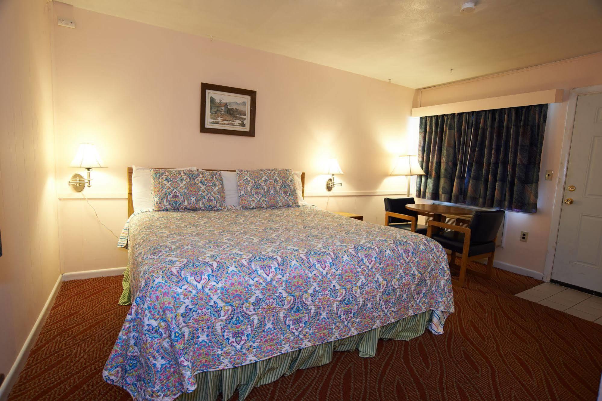 Clinton Motel Luaran gambar